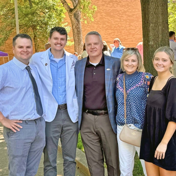 Mims, Kelly & Lynn (John Parker, Carson, Jared, and Avery)